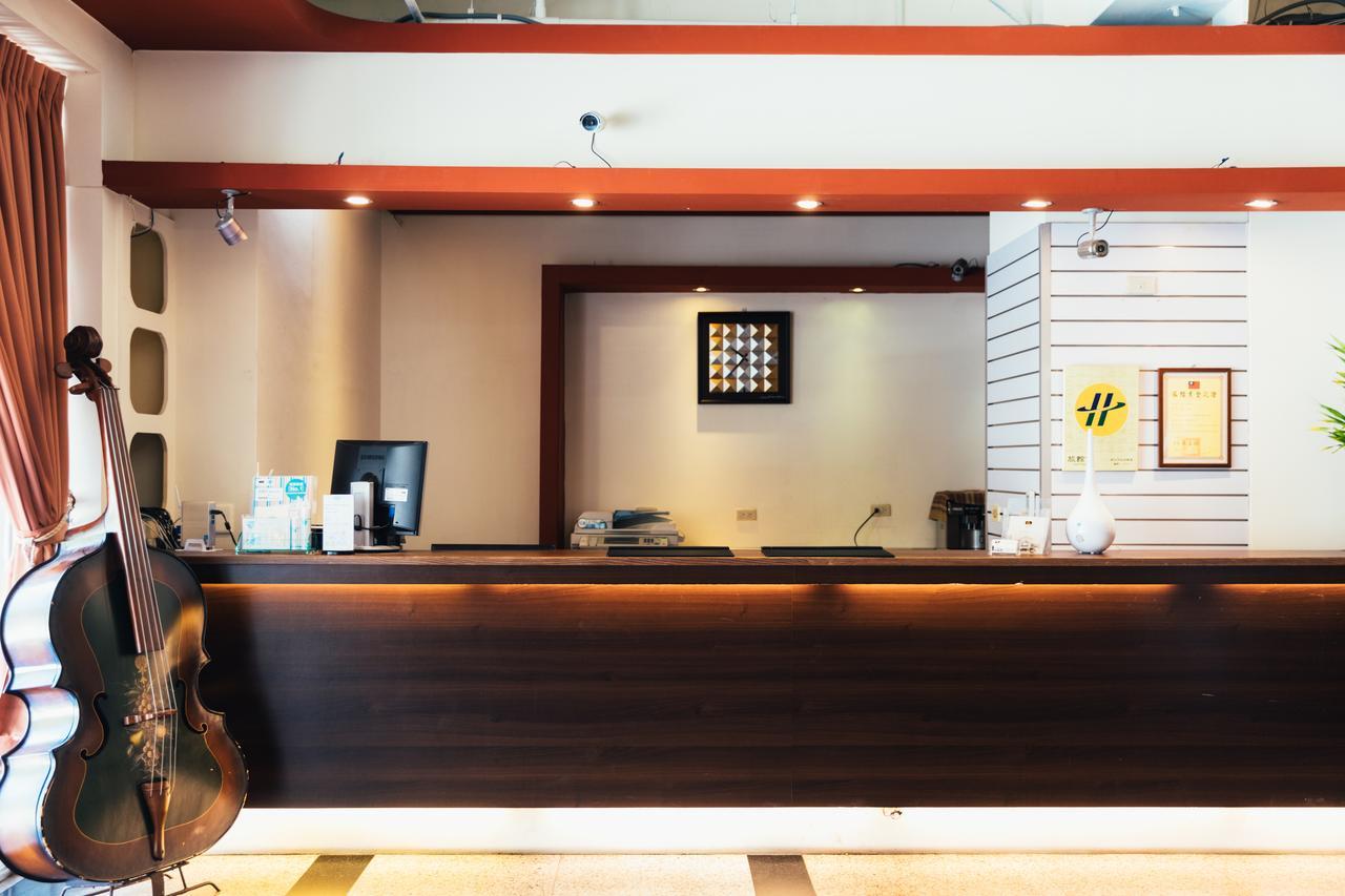 Yago Inn Tamsui Exterior photo